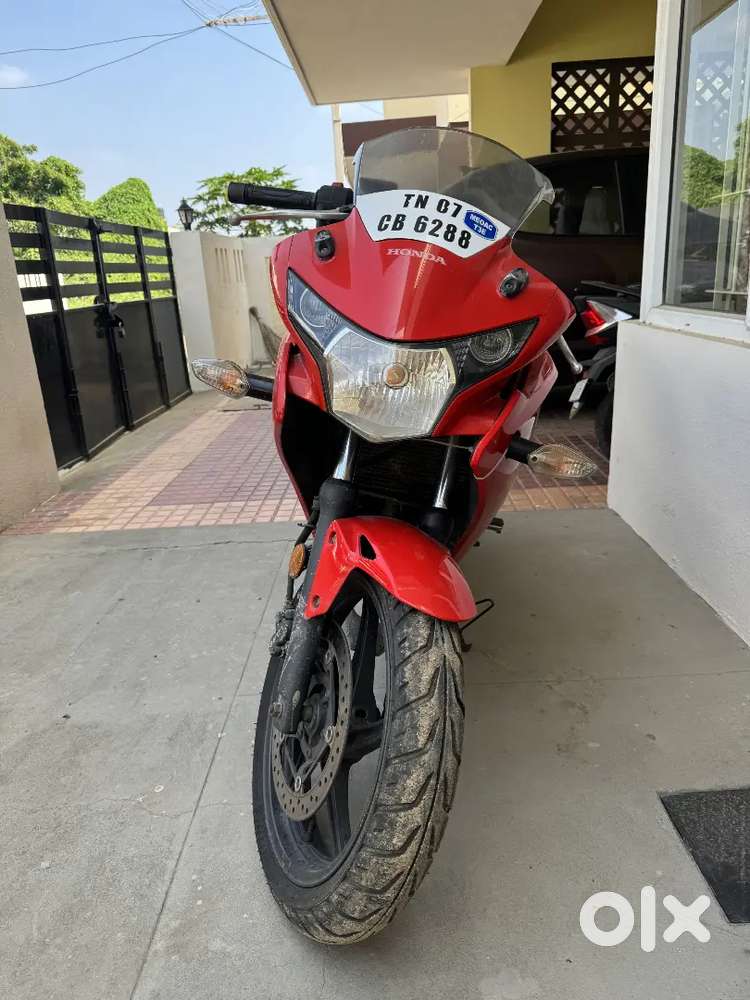 Honda CBR 250R - 2015
