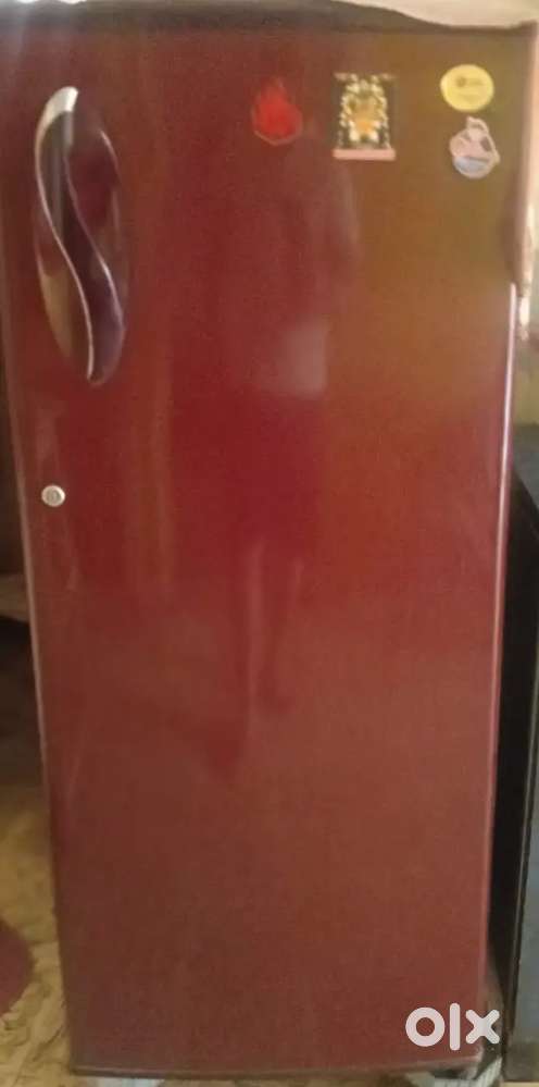 LG FRIDGE ROYAL MAROON COLOR WITH STAR SIGN