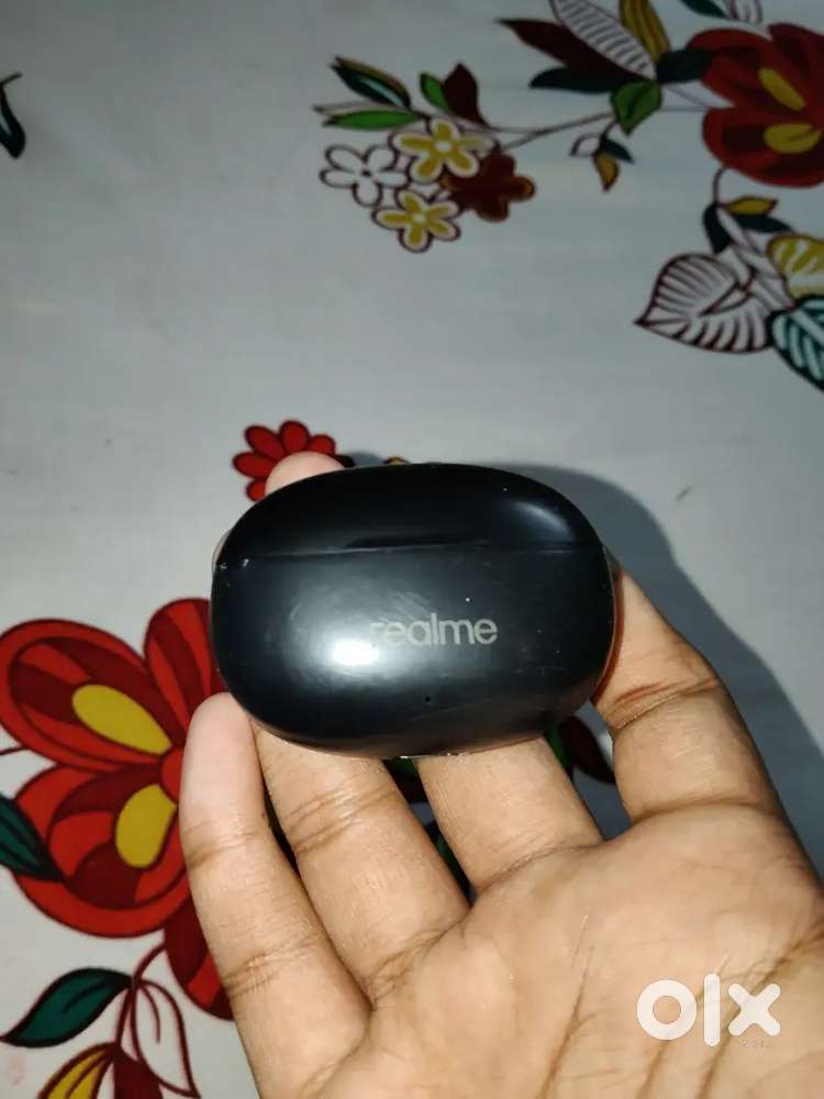 This haDphon ka mara koy jarurat nahiea kue ka mara pas 3hadphon ha