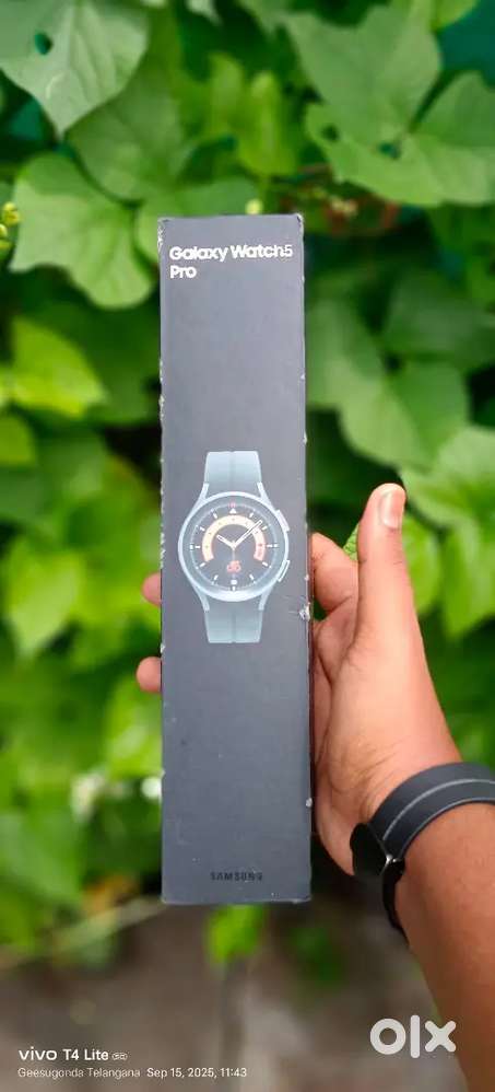 Samsung galaxy watch 5 pro  2 monthsold exchange also available