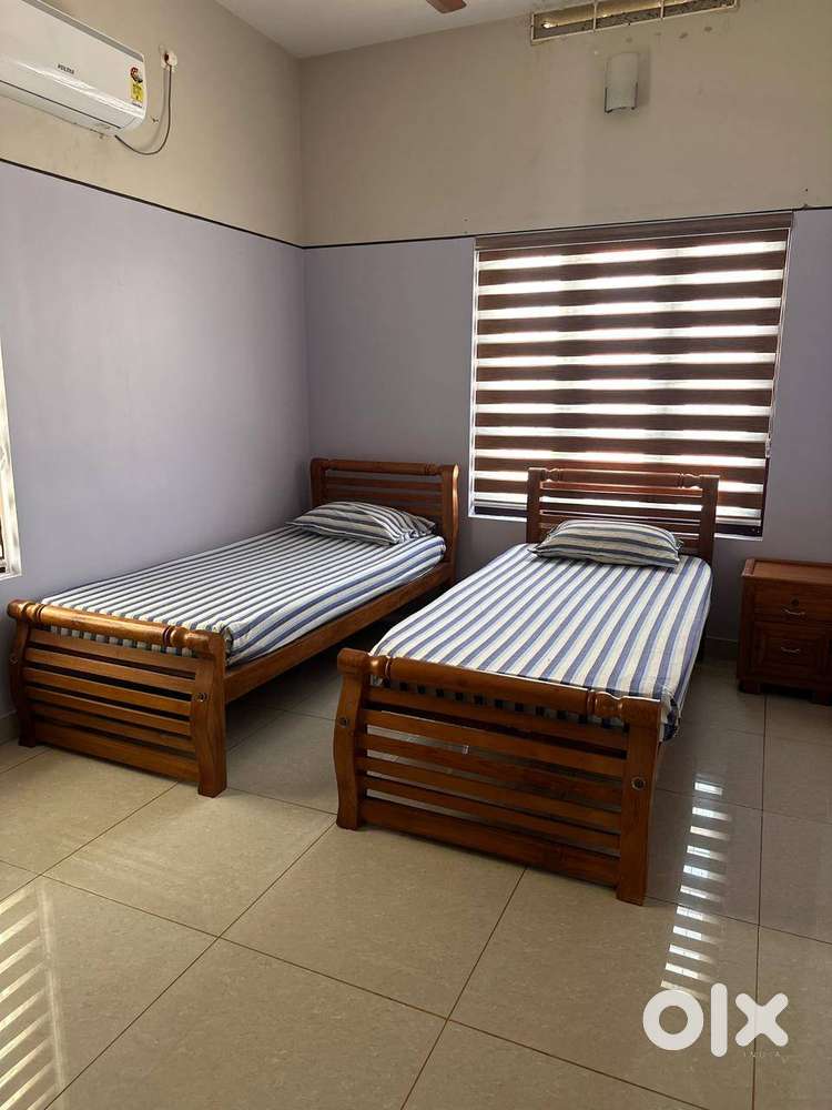 KARALI EANCHAKKAL PG ACCOMODATION FOR LADIES