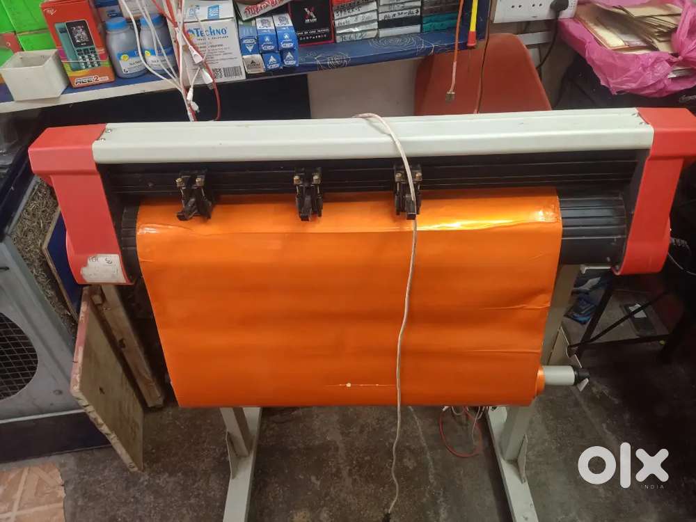 PI VINAYEL CUTING PLOTTER