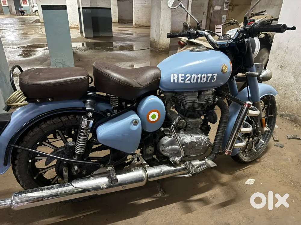 Royal Enfield Classic 350 showroom condition