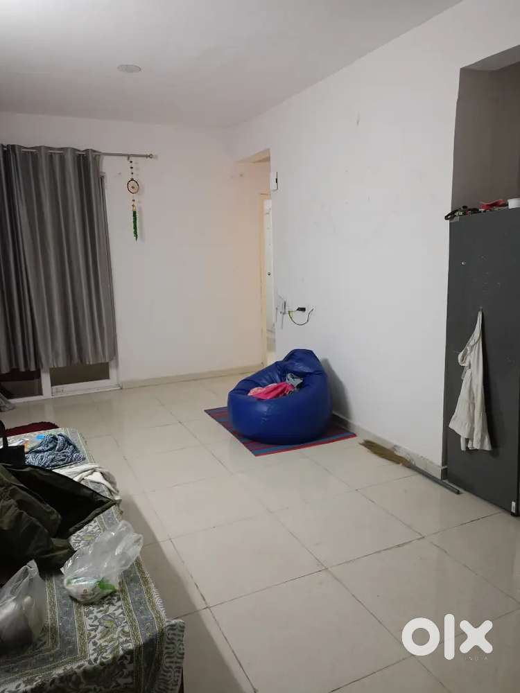 One room vacant for female or couple