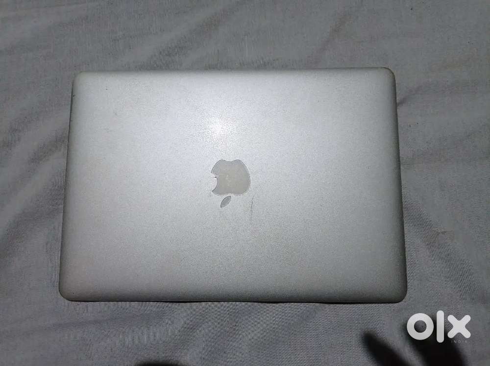 Apple Macbook Air