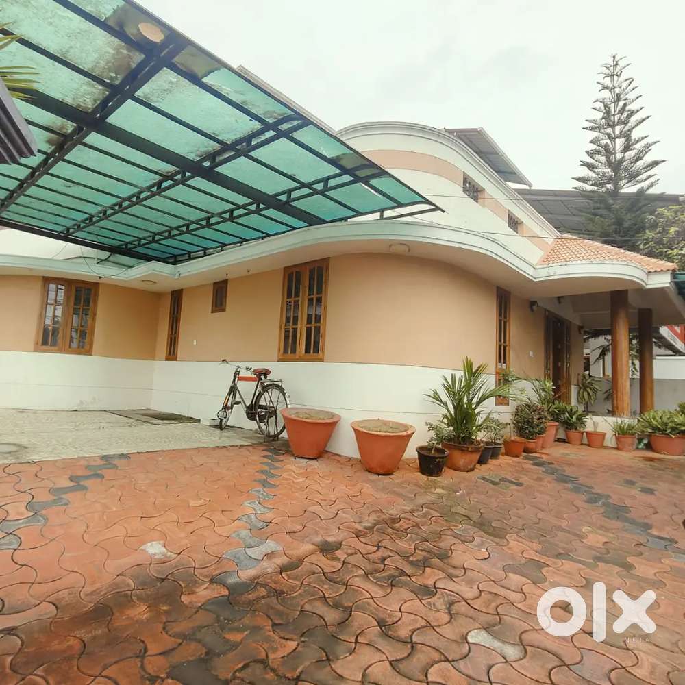 Jagathy commercial house