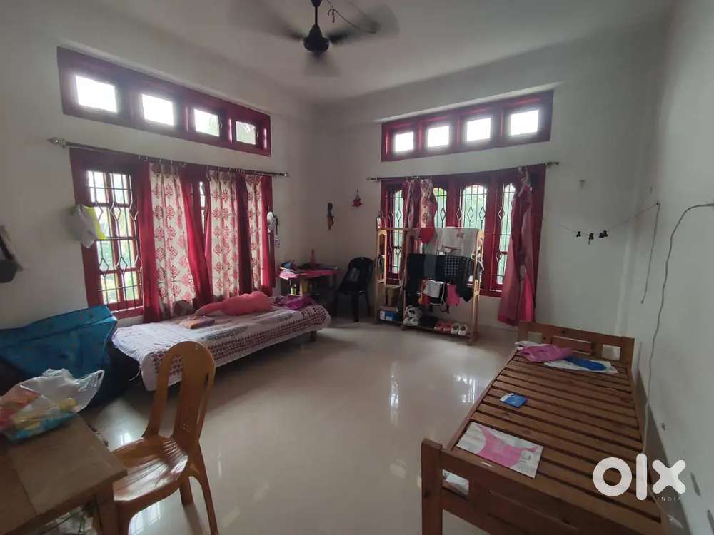 PG Girls Available at Sixmile prime location. Secured environment