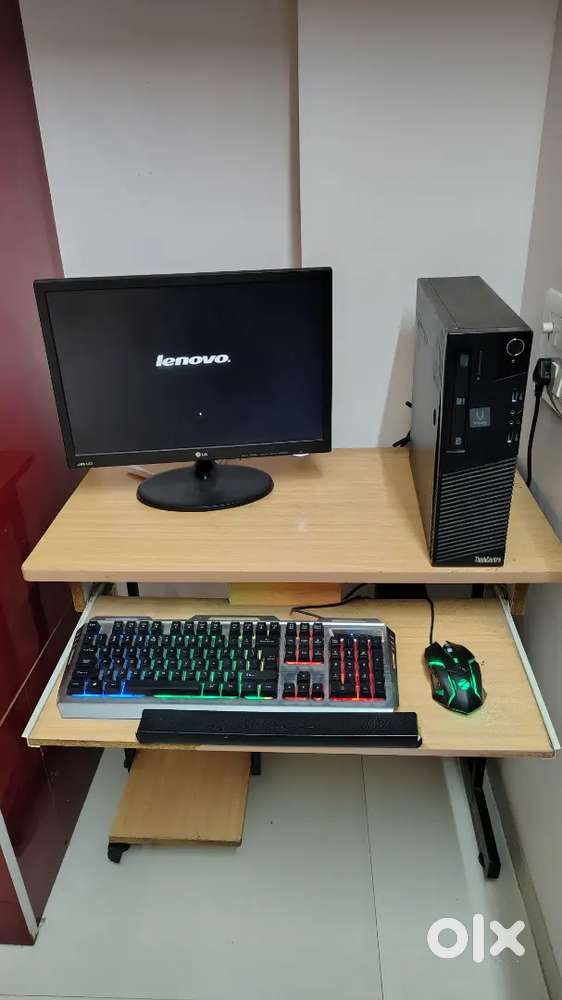 Lenovo thinkcenter pc for light gaming with monitor and accessories