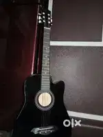 Guitar: Brand-Juarez, Age-3years