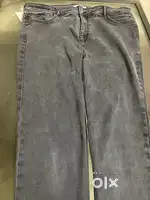 4 jeans in 4 colour for sell.
