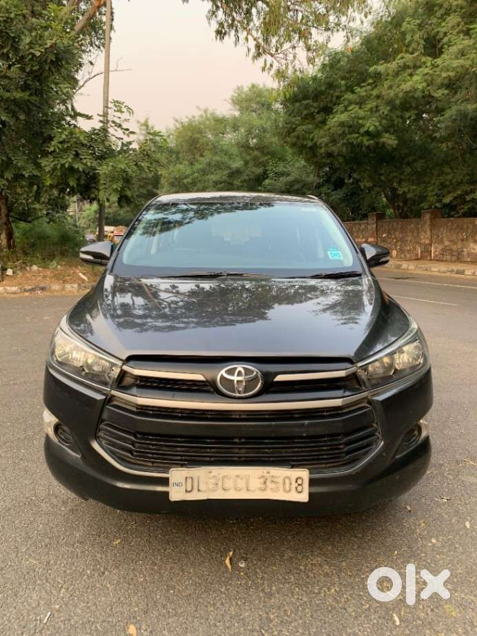 Toyota Innova Crysta 2.4 G MT 7 STR, 2017, Petrol