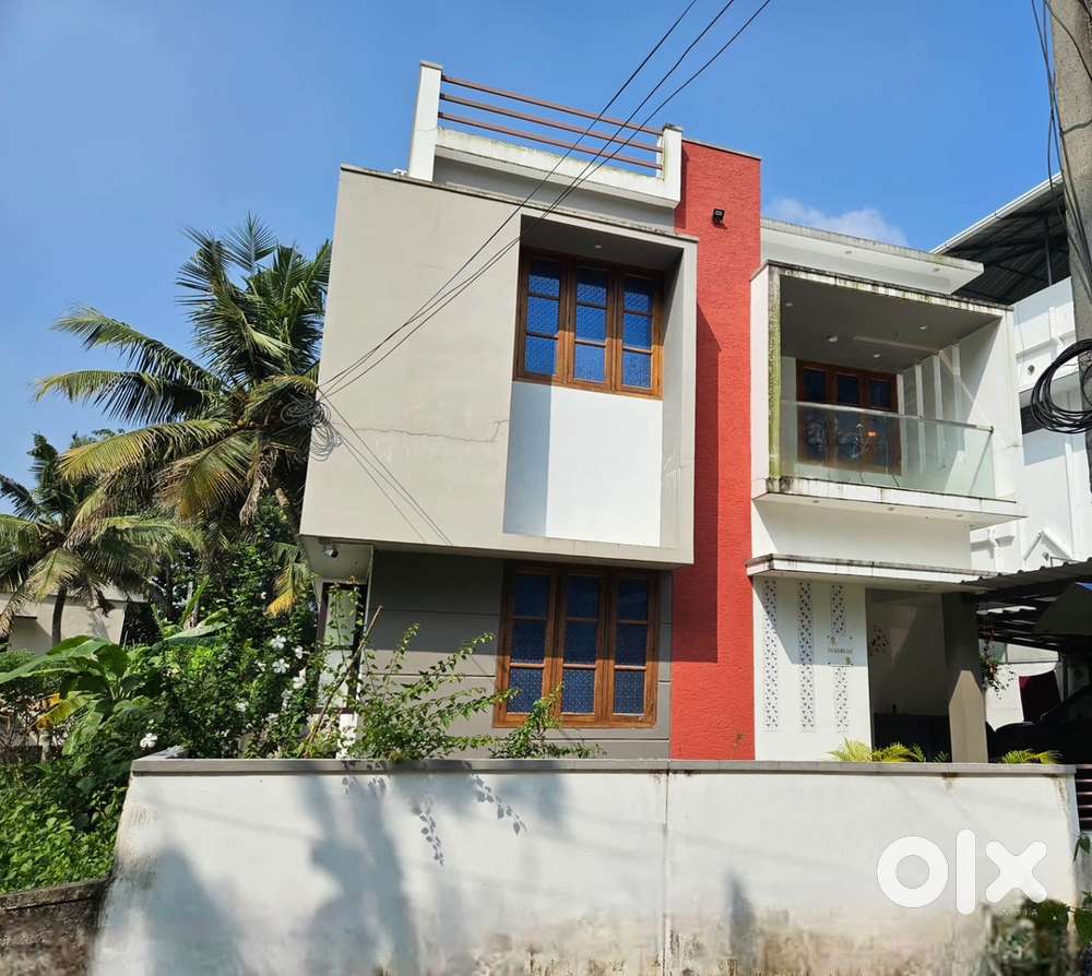 3 years old house for s Kazhakuttam Kattaikonam