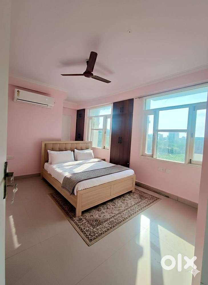3 BHK LUXURY FLAT AVAILABLE FOR SALE AT GUJAR KE THADI CHORAHA