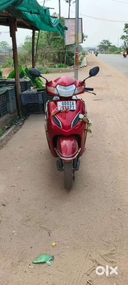 Honda activa 5g red