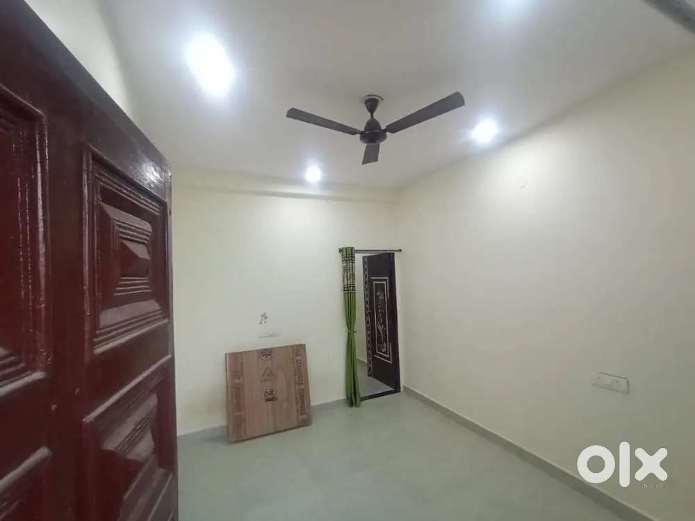 2BHK family or students rent rooms