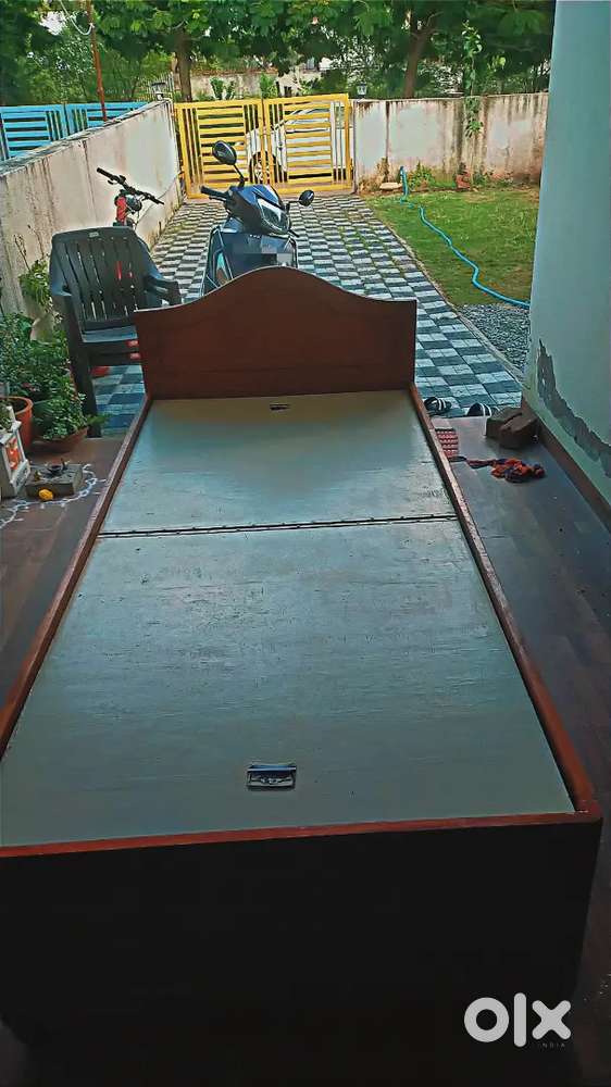 Teak wood Bed (100% pure Sagwan ka Bed) Price Negotiable