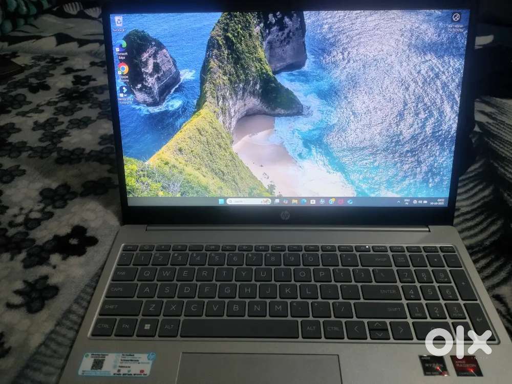 HP Laptop

15-fc0411AU 1 month old 8 gb RAM-512