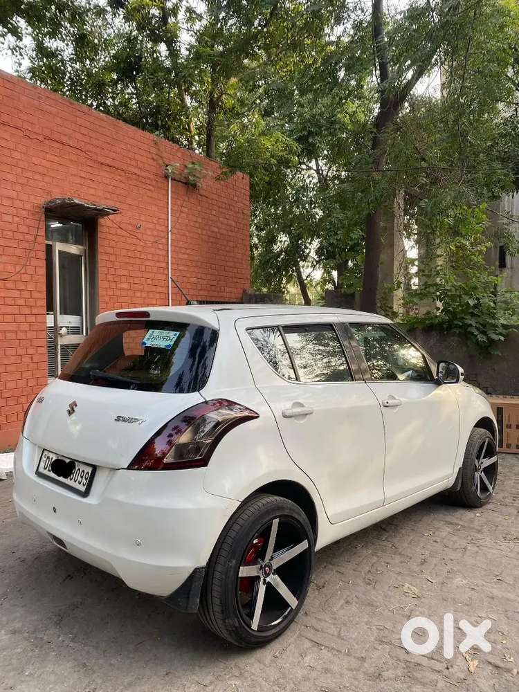 Maruti Suzuki Swift 2012 Petrol 88000 Km Driven
