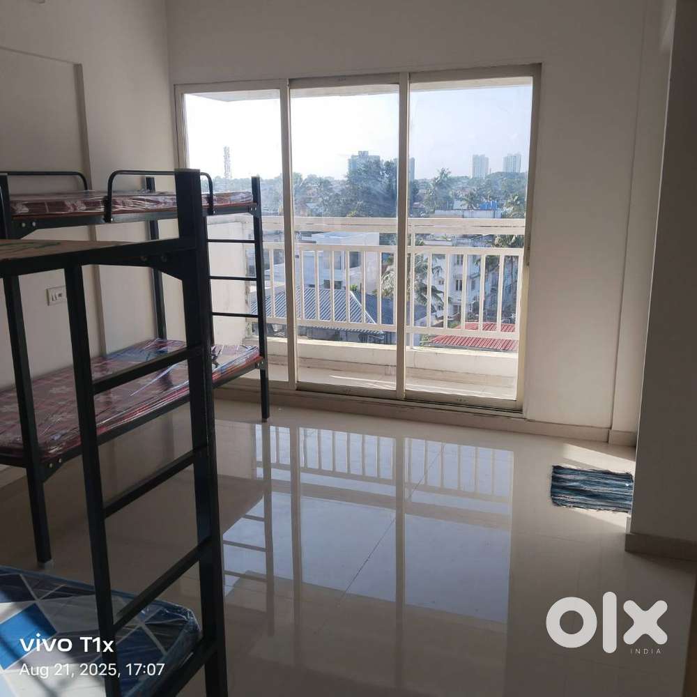 mens hostel or PG in a Flat, kaloor/palarivattom
