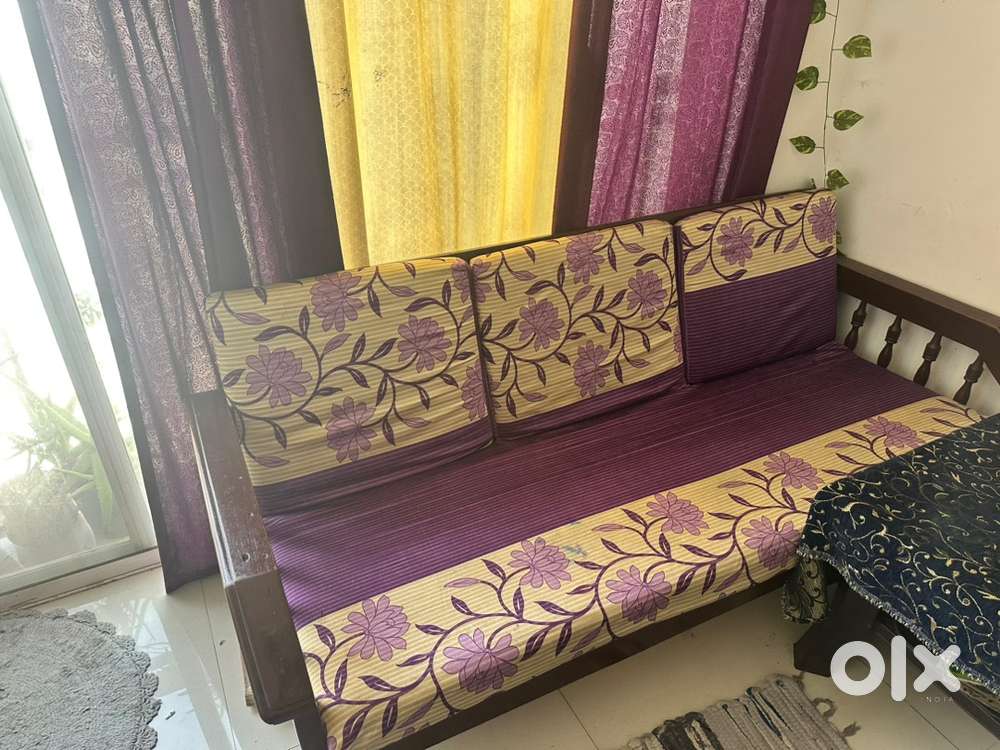 5 seater good quality sofa set, single bed and tv unit heavy wood