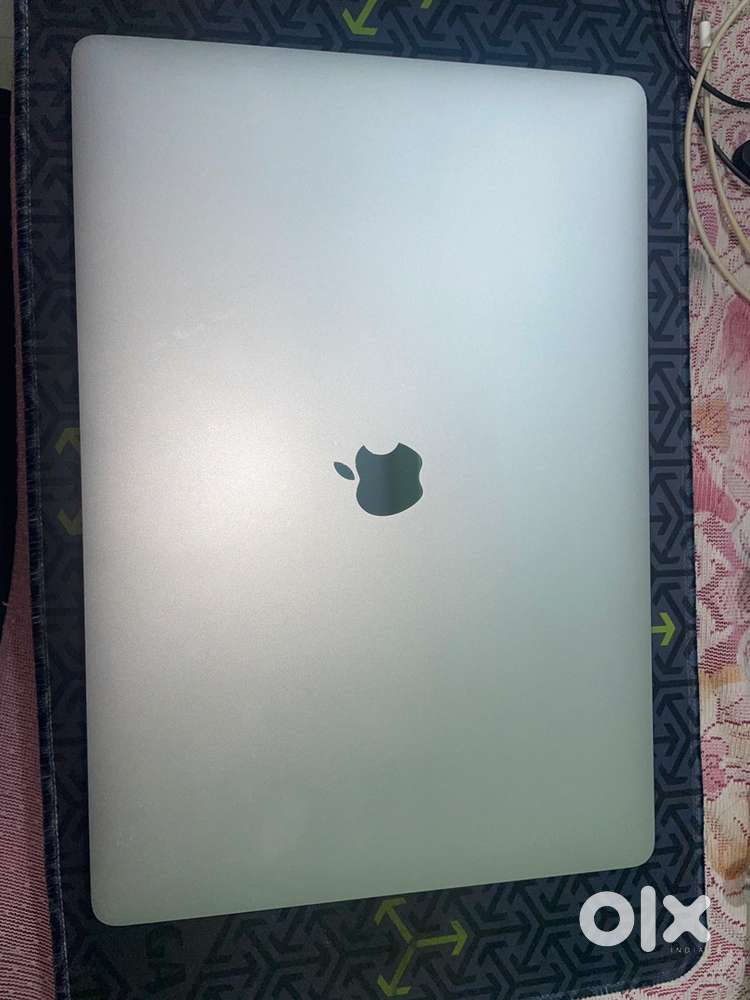 Apple MacBook Pro 16 inch i9