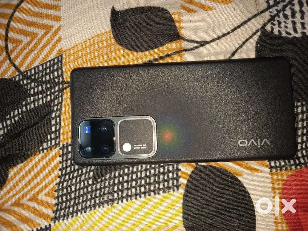 Vivo v30 pro 8gb Ram 256 Rom