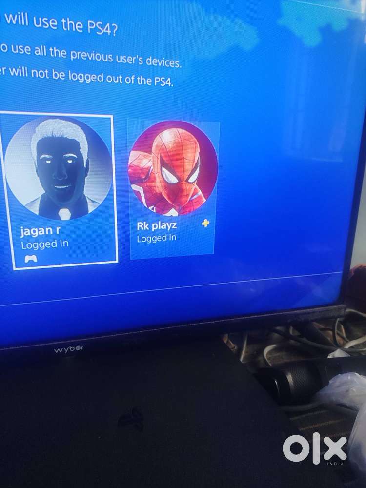 PS4 Slim 1 TB