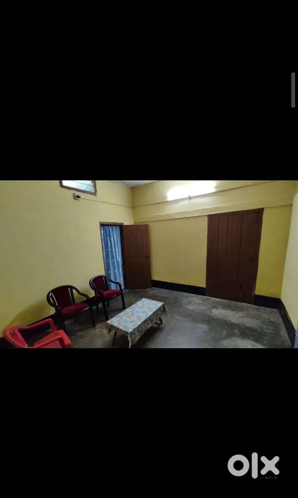 Rooms Available for rent in Borbari Chariali.