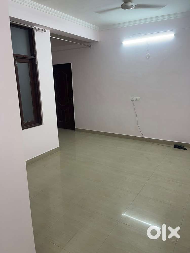 3BHK furnished flat for sale