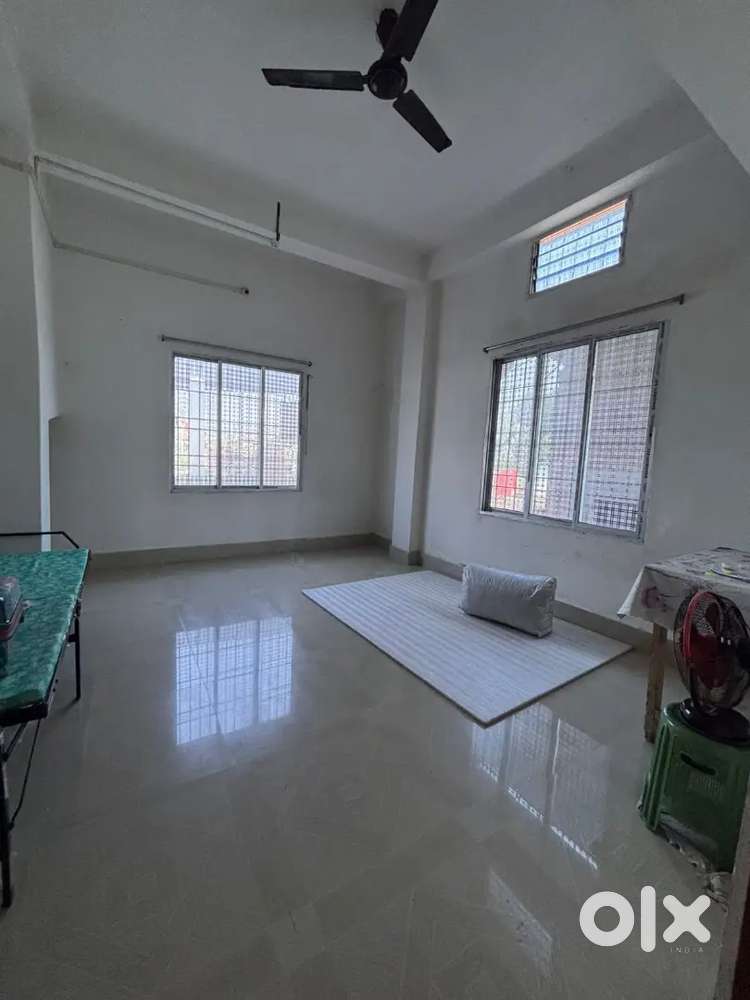 1BHK room available for rent