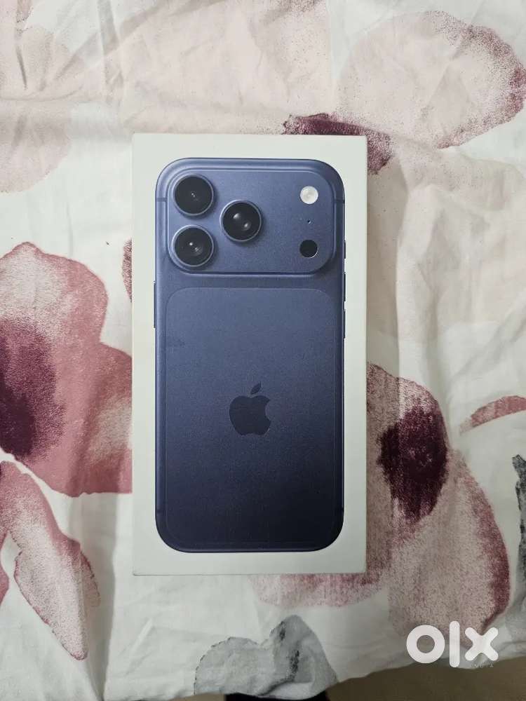 17 pro 256 blue