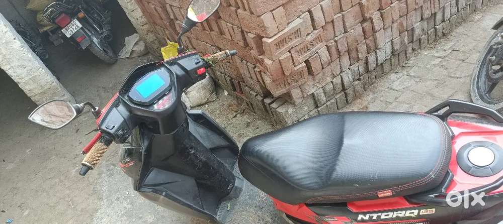 New hai abhi fully condison me hai