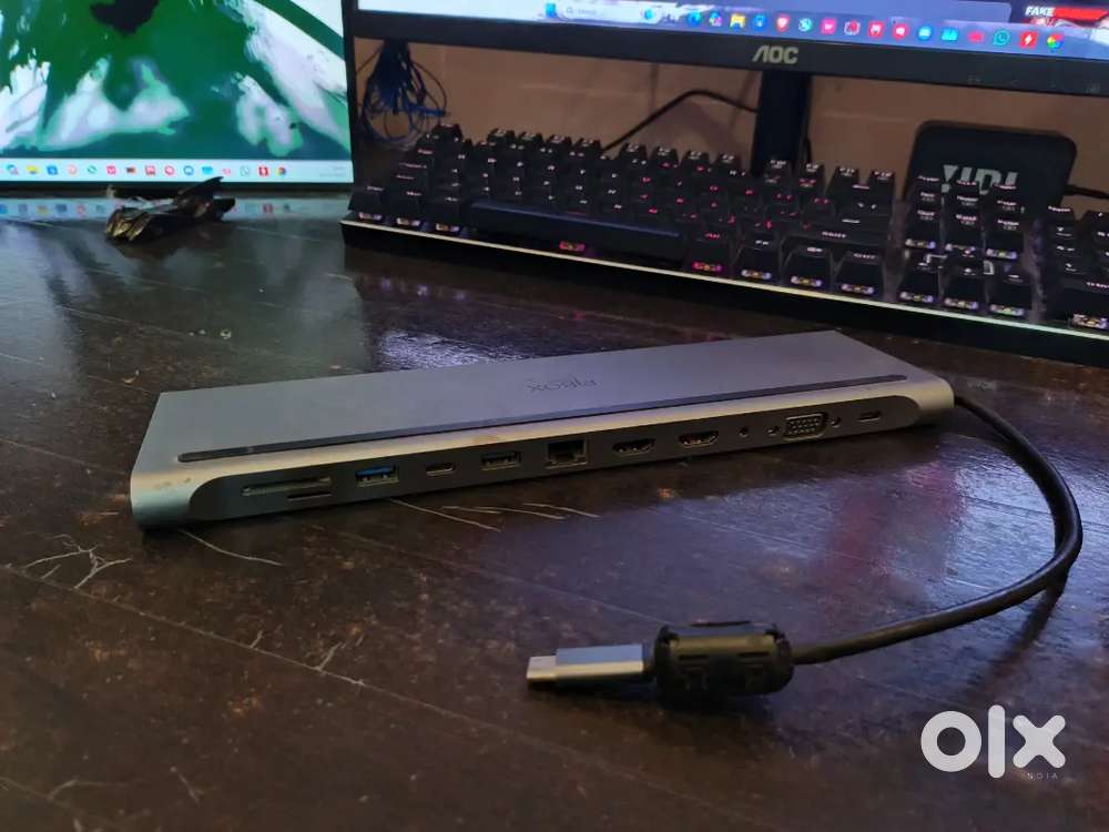 aluminium laptop stand and  pibox India C to 12 other types of ports