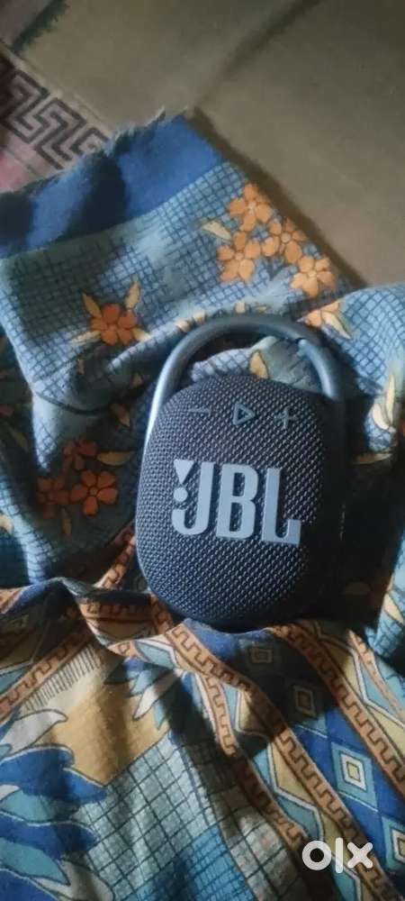 JBL CLIP 4