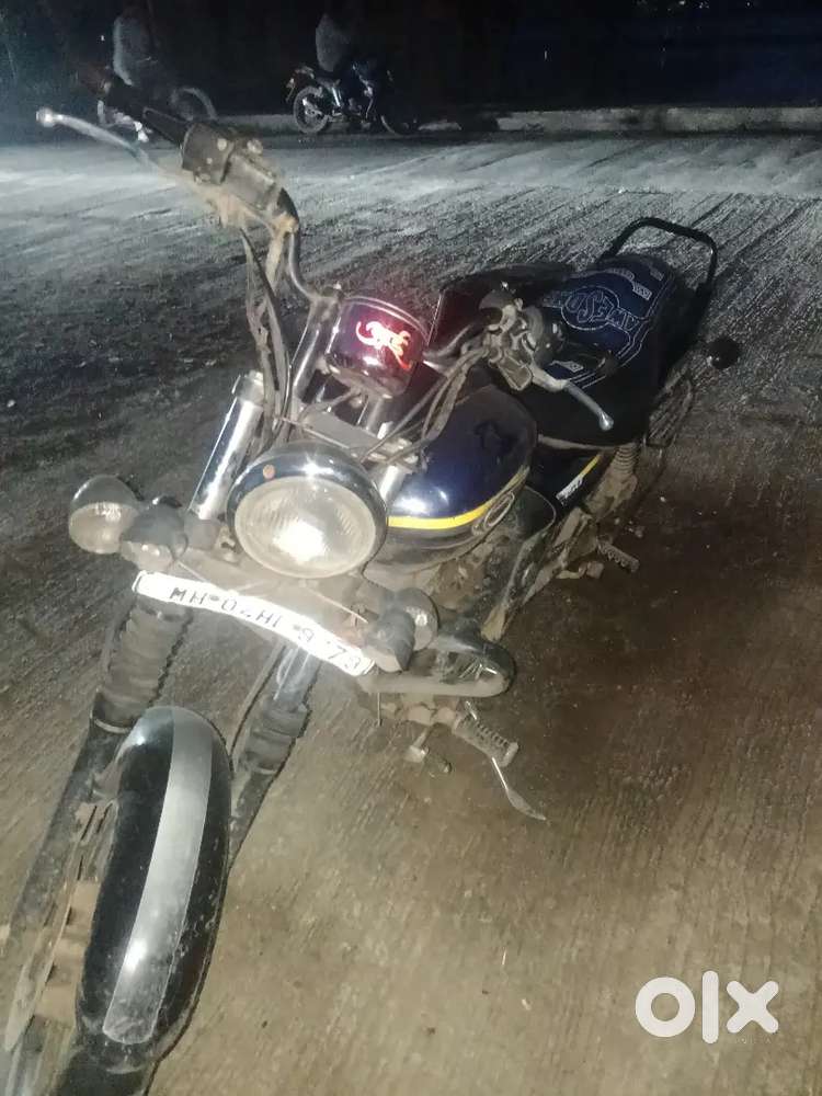 गाड़ी की कोलीट अच्छा है ३५००००