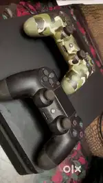 PLAY STATION 4