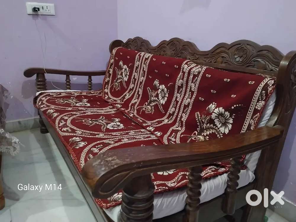 5 seater Wooden sofa