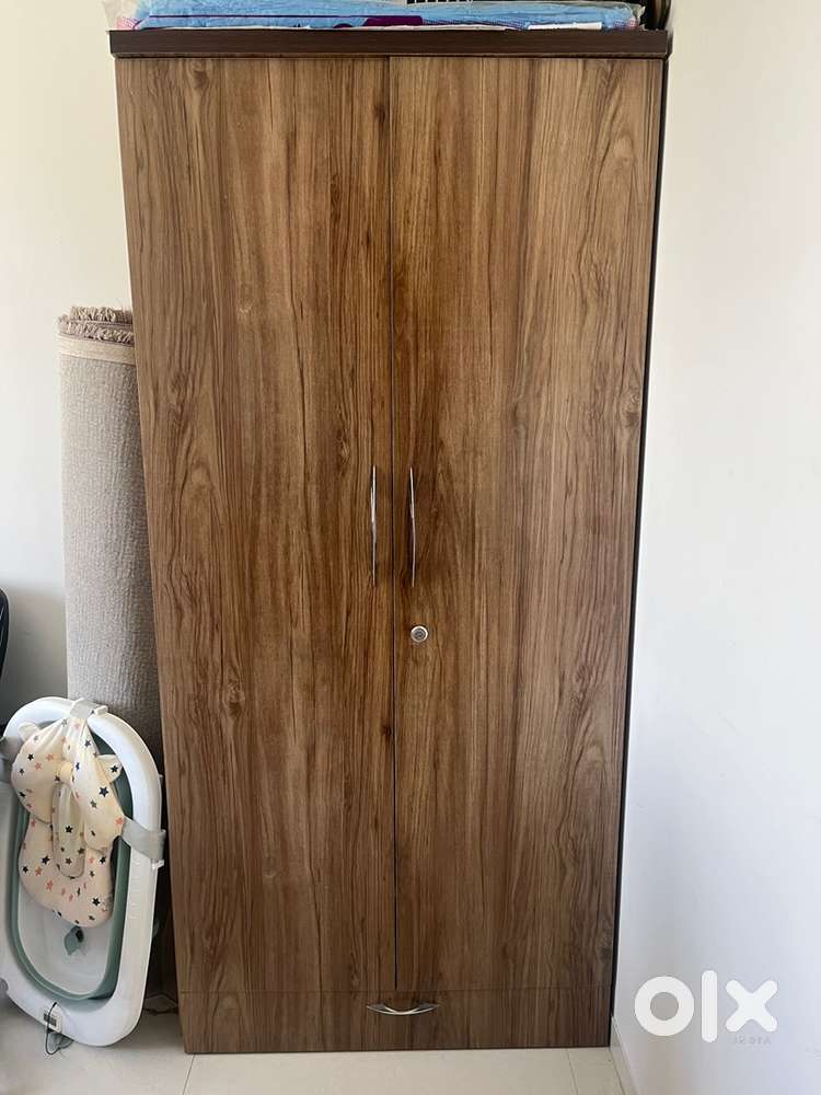 Wardrobe, Tv unit and shoe rack for sale