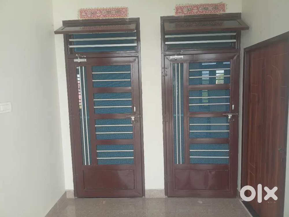 2 Room Set available for Rent