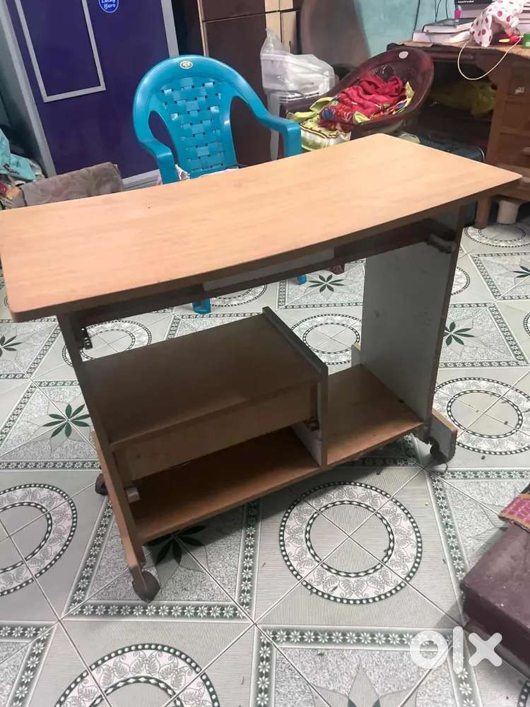 Computer Table