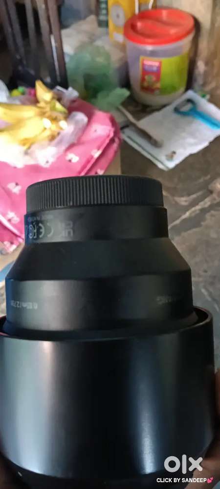 Samyang AF 85 lens