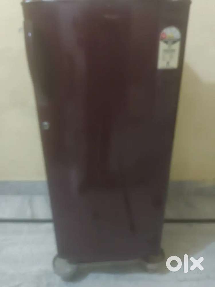 Whirlpool single door fridge