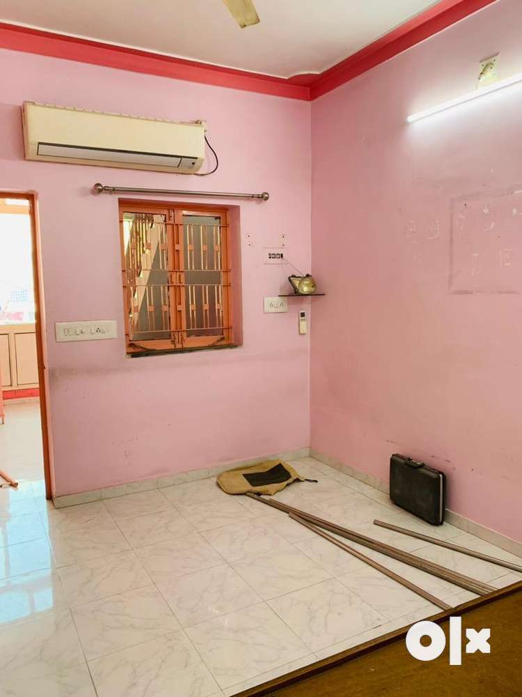 1.5 Specious Furnished Room @ Prahladnagar