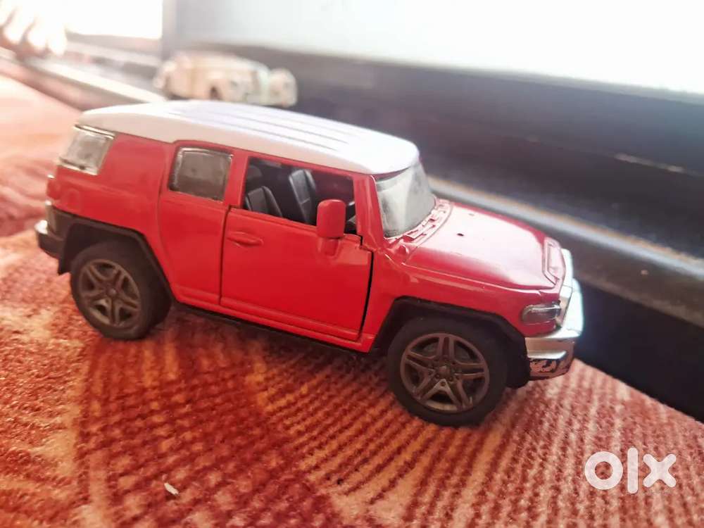 Ranger rover toy car