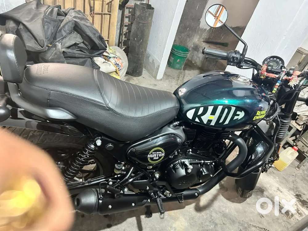 Hunter 350 2025 E20 model  ist owner dapper green