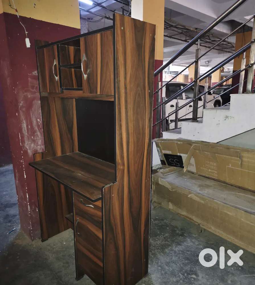 Study Tabel Computer Table with Rack and Drawer