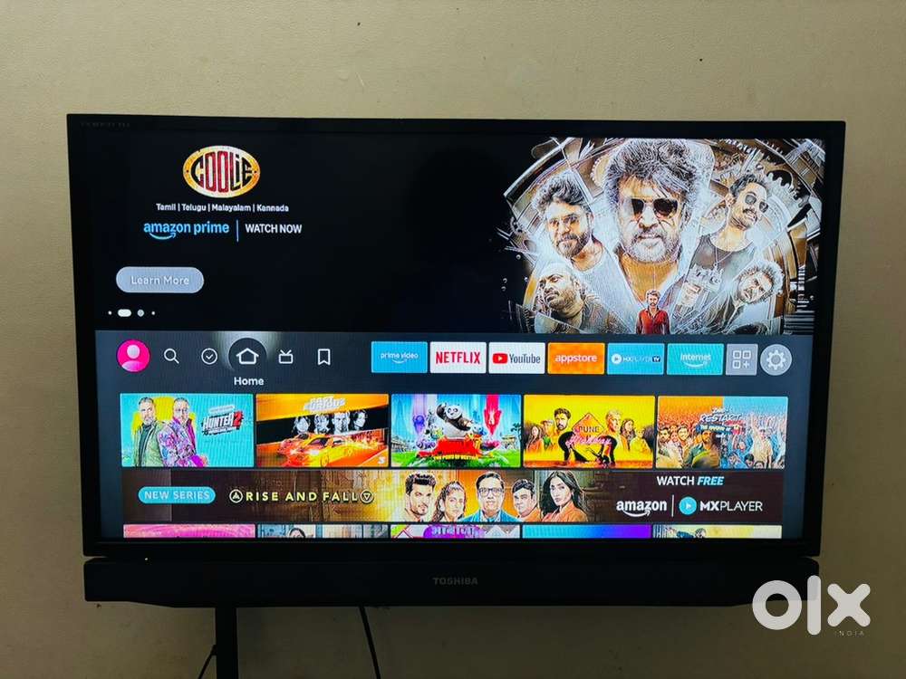 Toshiba  32 inch Led tv With Fire Tv Stick with stick smartv smart TV