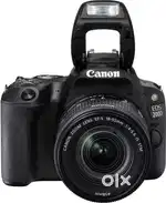 Canon 200D with sony tripod