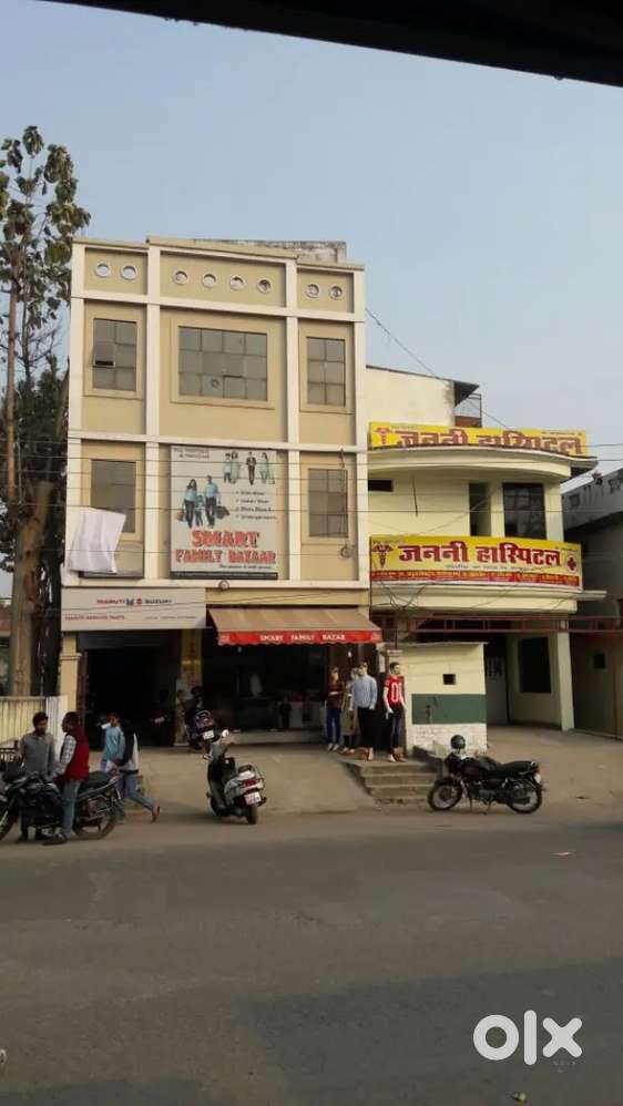 1100 ft² well marbled hall available for rent near Radisson blu Hotel.