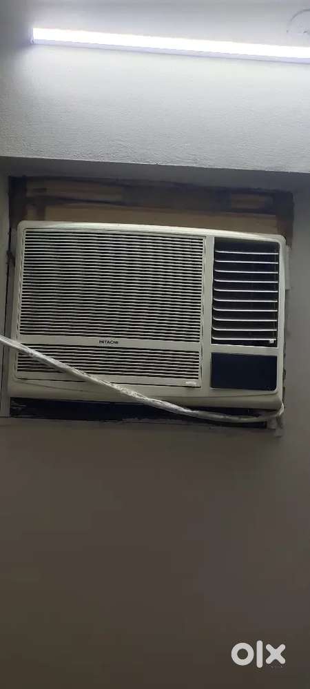 Hitachi Window AC
